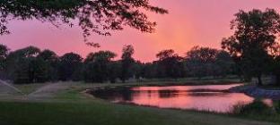 Bay Valley Resort & Conference Centre,Bay City>>Auburn,2.5 star