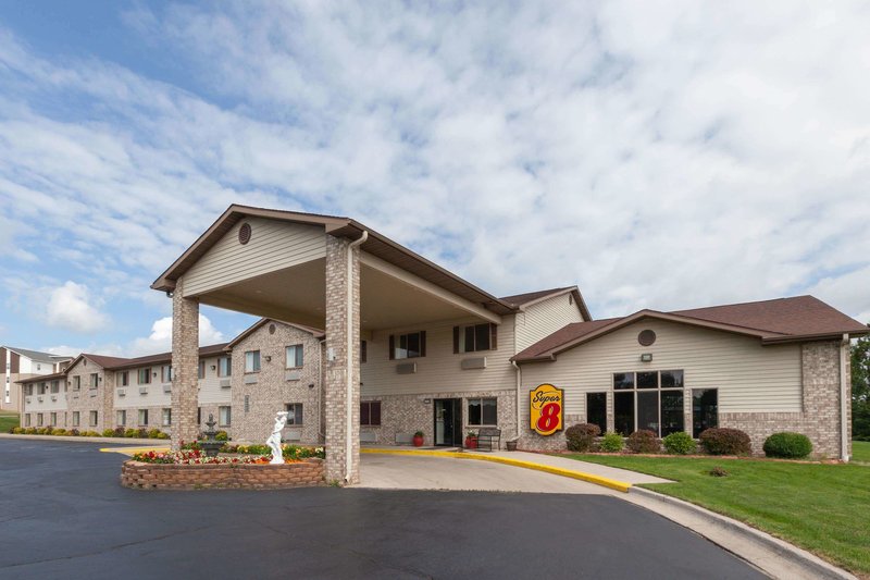 Super 8 By Wyndham Big Rapids,Grand Rapids>>Big Rapids,2 star