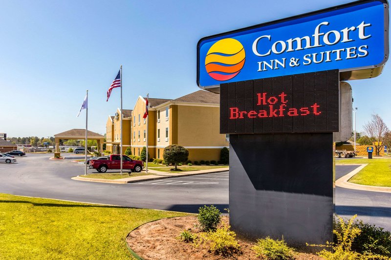 Comfort Inn & Suites Bryant - Benton,Bryant>>Arkansas,2.5 star