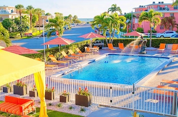 st pete beach suites