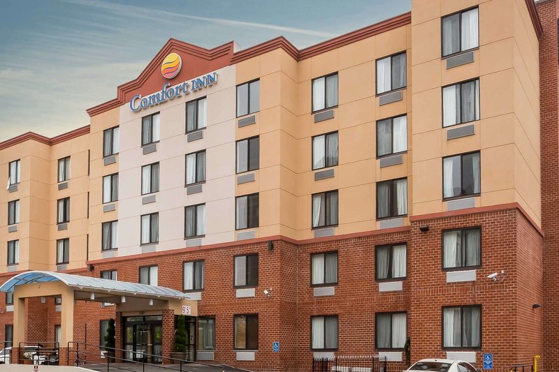 Comfort Inn Staten Island,Near Freshkills Park,2 star