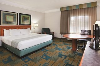 la quinta inn and suites by wyndham atlanta alpharetta