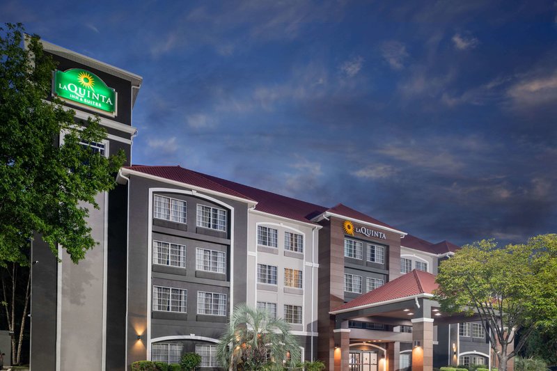 La Quinta Inn & Suites By Wyndham Atlanta Stockbridge,Georgia>>Atlanta,2.5 star