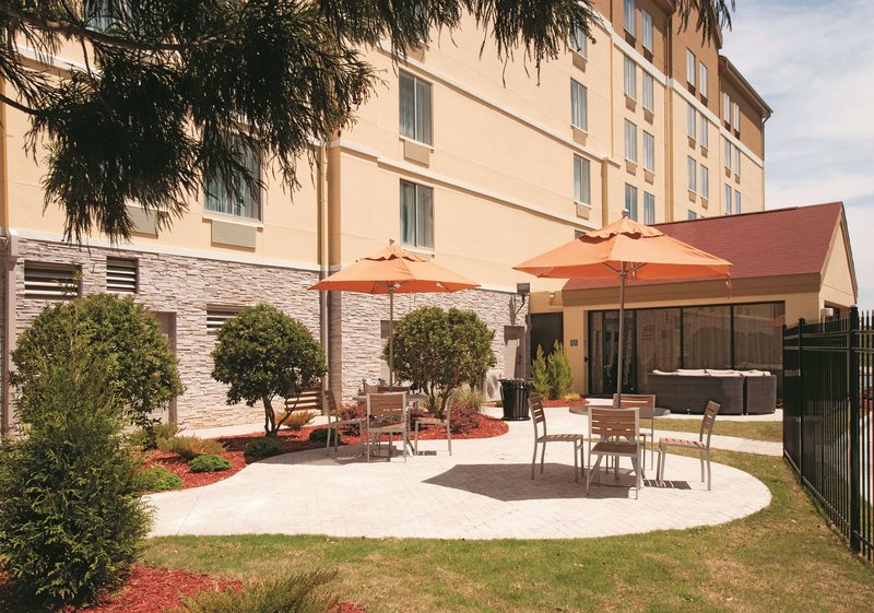 La Quinta Inn & Suites By Wyndham Atlanta Airport North,East Point>>Atlanta,3 star