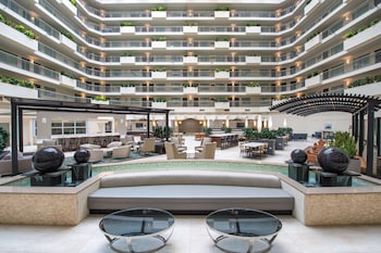embassy suites by hilton seattle tacoma international airport