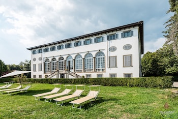 Villa Guinigi - Appartamenti Di Lusso,,1 star