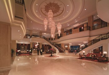 Shangri-La Manzhouli,,5 star