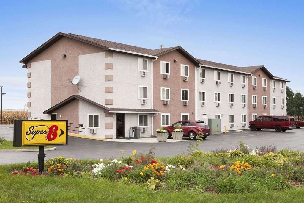 Super 8 By Wyndham Peru Starved Rock State Park,La Salle>>Illinois,2 star