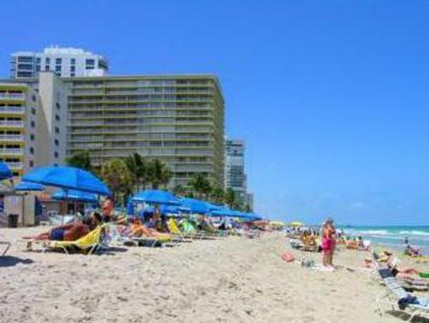 Ocean Manor Beach Hotel,Near Anglins Fishing Pier,3 star