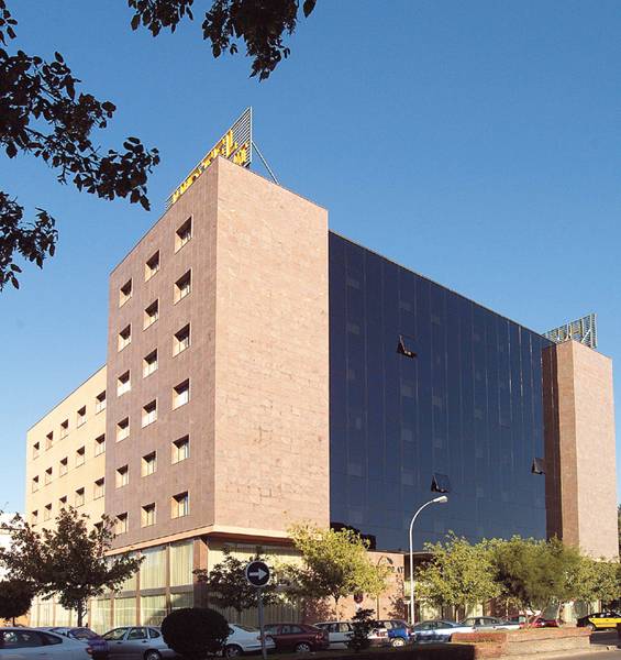 salles hotel ciutat del prat