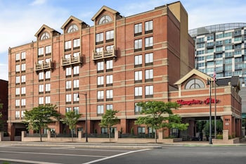 hampton inn by hilton boston cambridge