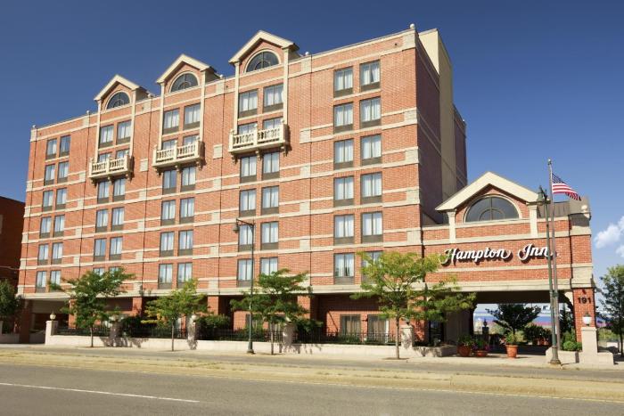 hampton inn by hilton boston cambridge