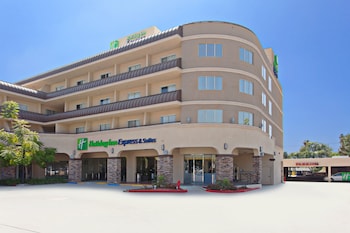 holiday inn express and suites pasadena los angeles