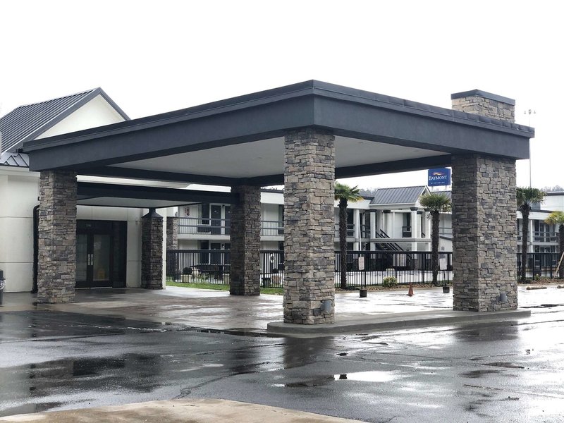 Quality Inn,Georgia>>Dalton,2.5 star