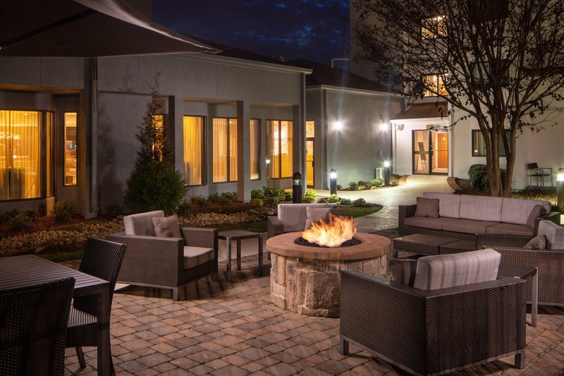 courtyard by marriott nashville airport