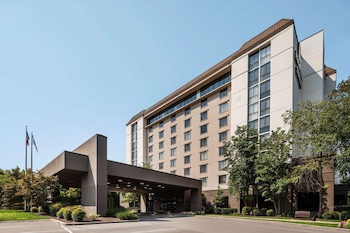Embassy Suites By Hilton Nashville Airport,Nashville International Airport>>Nashville,4 star