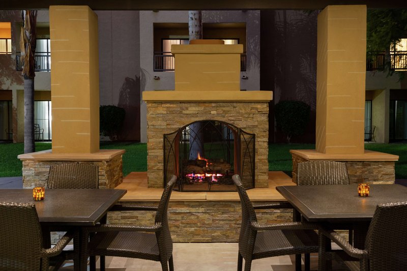 embassy suites by hilton phoenix tempe