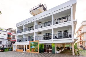 Cloud Castle Resort And Spa Munnar,Devikolam>>Anachal,4 star