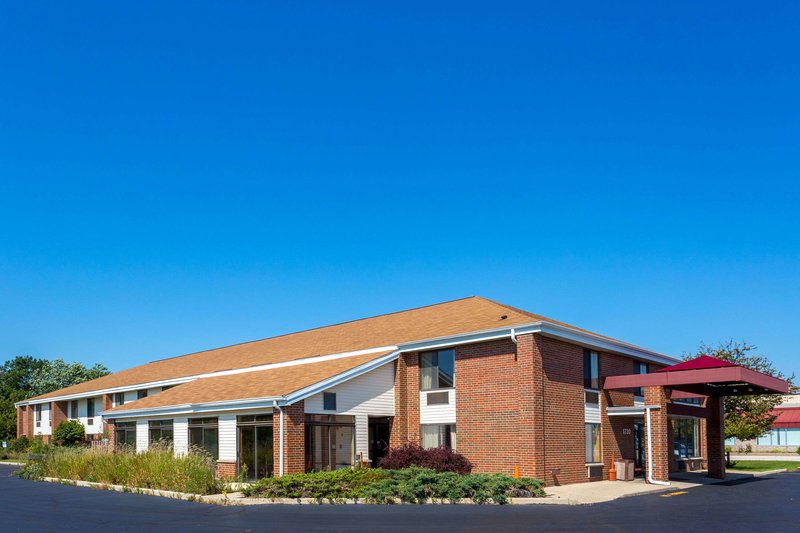 super 8 by wyndham watertown wi