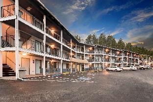 Super 8 Keystone/Mt. Rushmore,,3 star