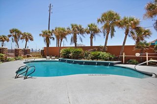 Best Western Plus Seawall Inn & Suites By The Beach