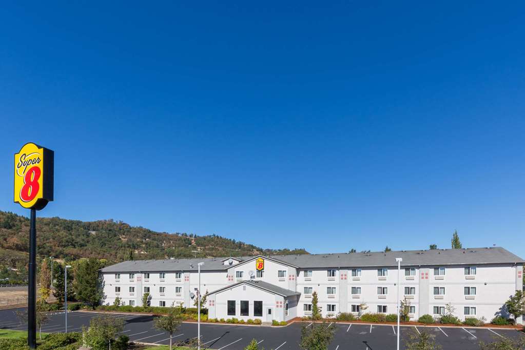 Super 8 By Wyndham Roseburg,Roseburg>>Oregon,3 star