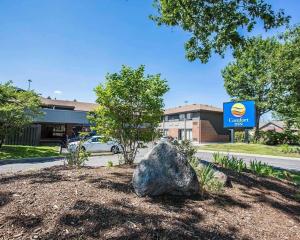 comfort inn ottawa west kanata