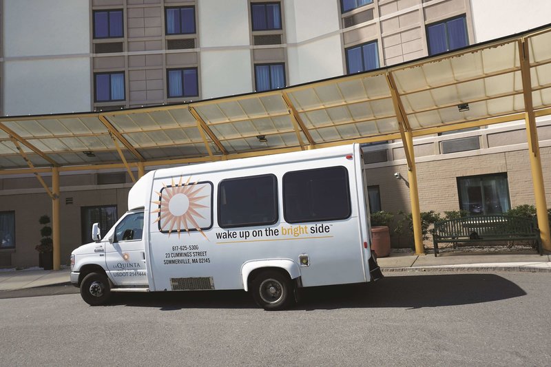La Quinta Inn & Suites By Wyndham Boston Somerville