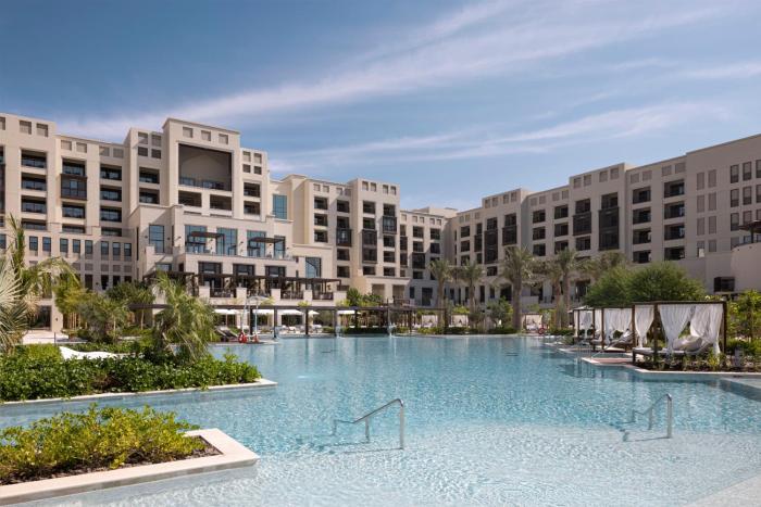 jumeirah gulf of bahrain resort and spa