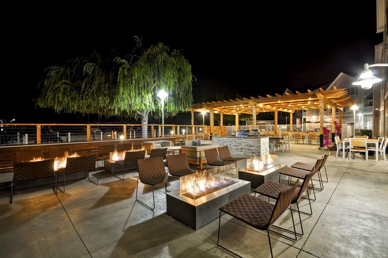homewood suites by hilton oakland waterfront