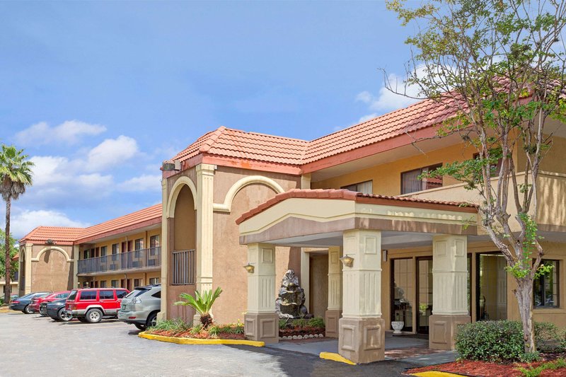 economy inn jax op