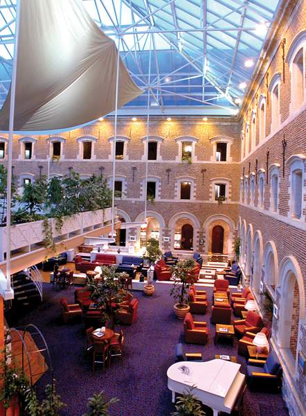 Couvent Des Minimes,Lille>>Bondues,4 star