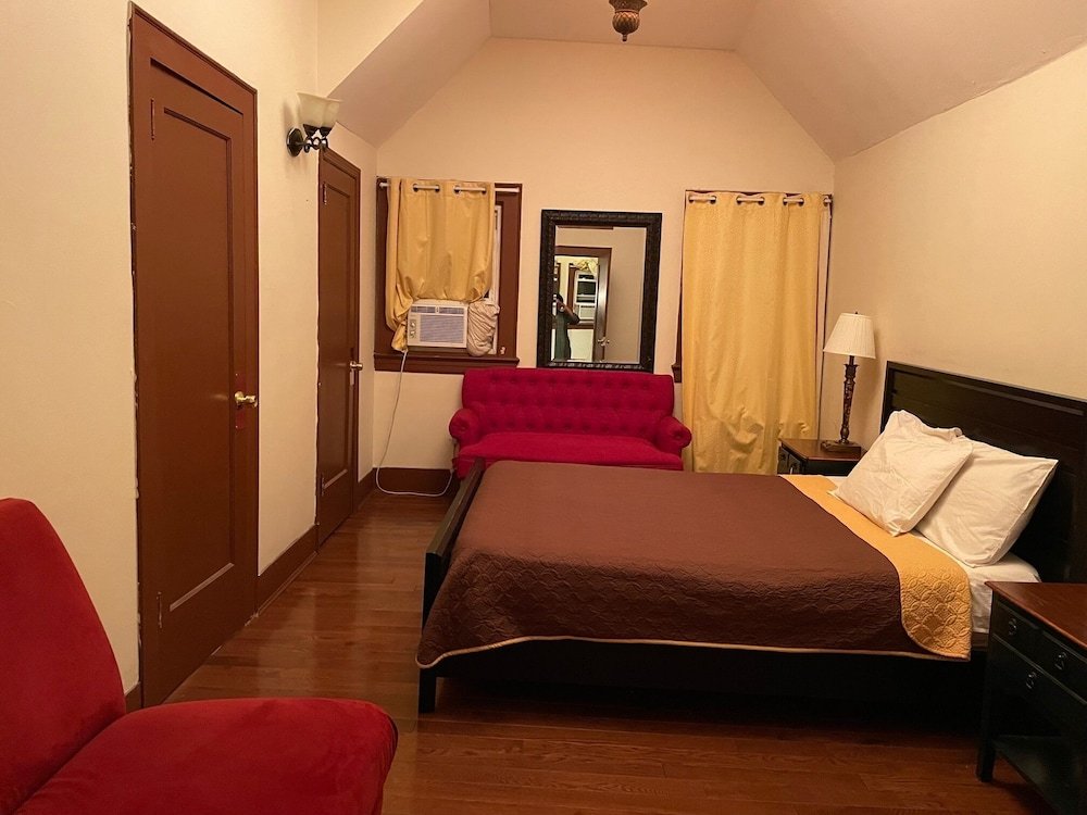 room-image