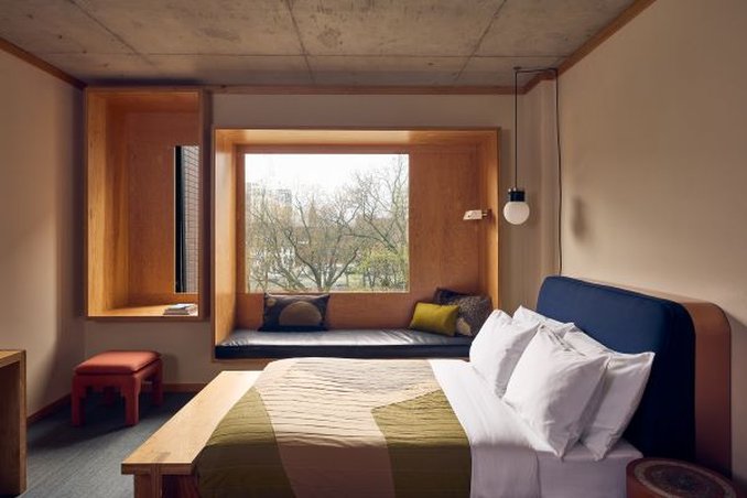 Ace Hotel Toronto,,4 star