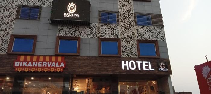 hotel dazzling agra