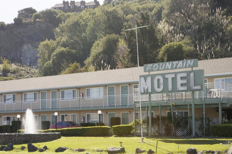 Muir Woods Lodge,California>>Brisbane,3 star