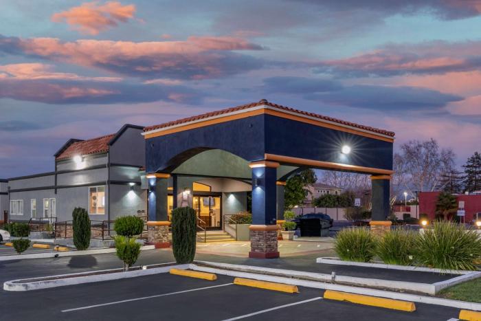 Best Western Inn Santa Clara,Cupertino>>Concord,2.5 star