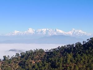 Elphinstone Inn,Sukha>>Almora,5 star