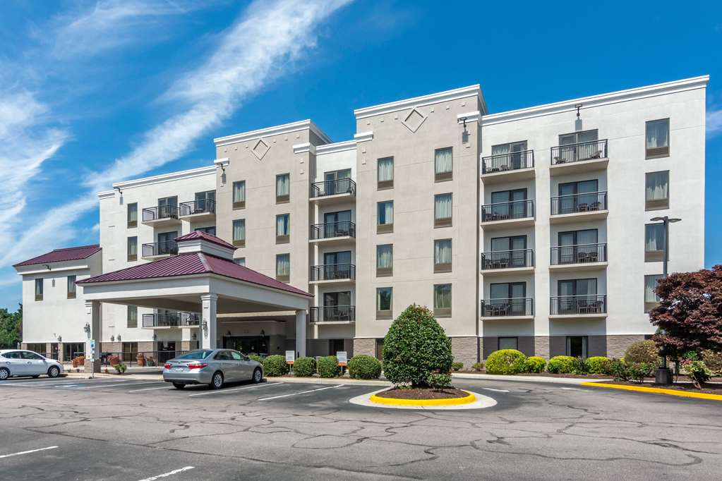 Comfort Suites South Park,Petersburg>>Colonial Heights,2.5 star