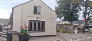 lovely 1 bed loft in newport