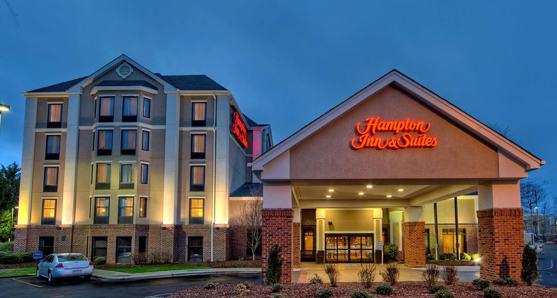 Hampton Inn & Suites Asheville Airport