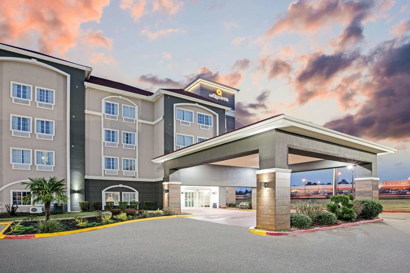 La Quinta Inn & Suites By Wyndham Paris,Marble Falls>>Lamar,3 star