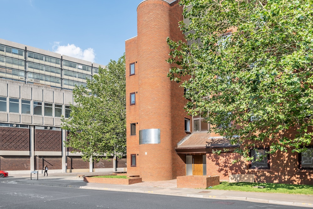 Charles Hope Apartments Swindon,,0 star