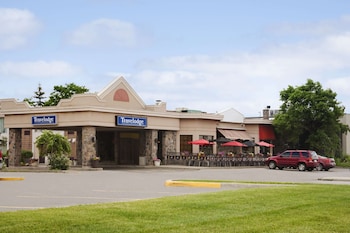 Travelodge By Wyndham Cambridge - Waterloo,Campbellville>>Cambridge,2 star
