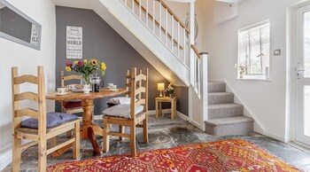 Cottage In Worcestershire,,4 star
