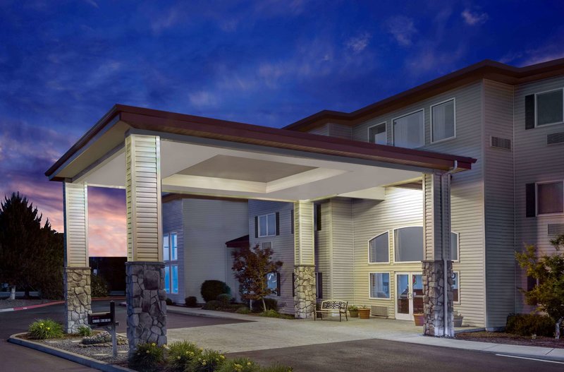 Super 8 By Wyndham Central Pt Medford,Medford>>Central Point,2 star