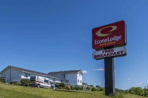 Econo Lodge & Suites Saint John