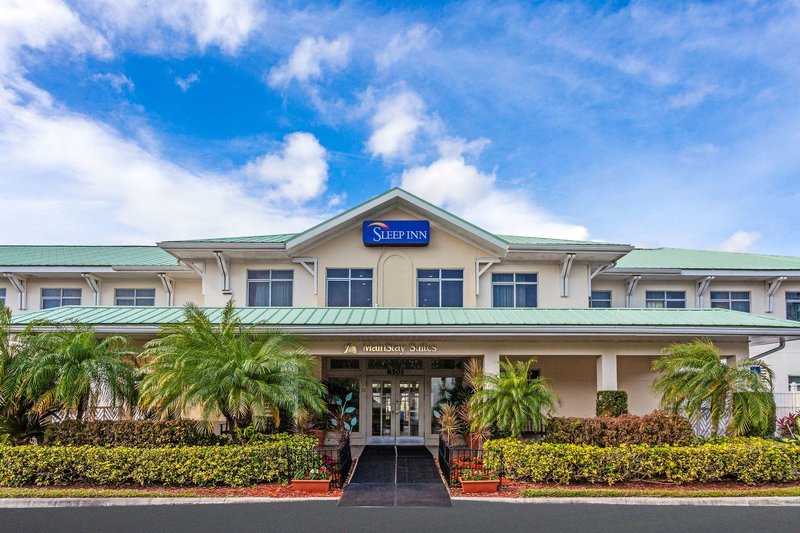 mainstay suites at pga village