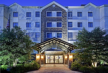 Homewood Suites By Hilton Eatontown,Elizabeth>>Eatontown,3 star