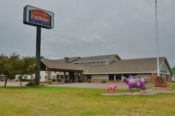 Fairbridge Inn & Suites In Thorp, Wi